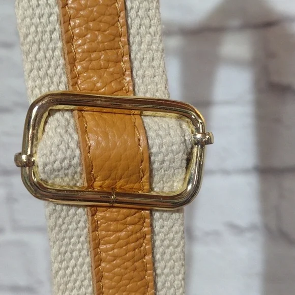 Vera Pelle Leather Crossbody Bag - Picture 10 of 16